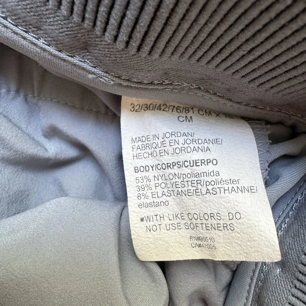 Under Armour Mens Loose Fit Golf Pants Gray‎ Heathered 32x30  Straight Leg